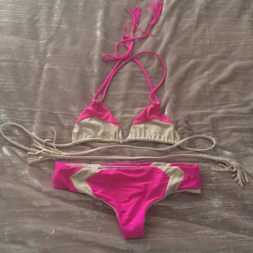 Acacia small top medium bottom, worn once or twice